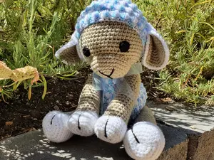 how to crochet an amigurumi ball