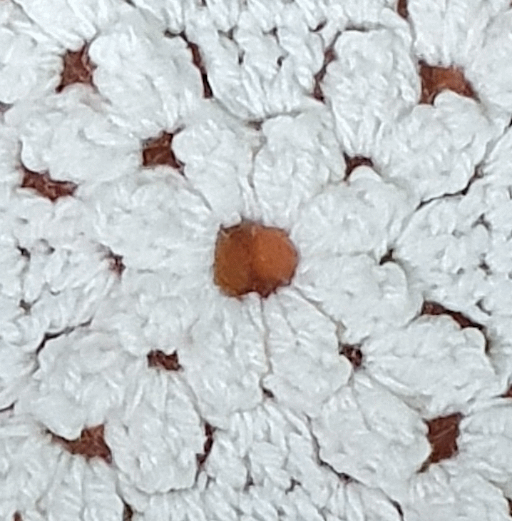 bobble granny square var 3 closeup